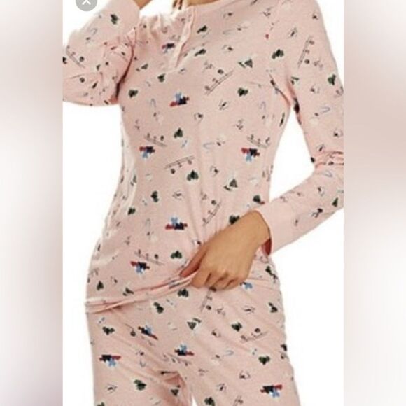 New Women's Holiday Winter Pajamas Ski Chalet Set Small 6-8 Sleep Set In a Bag - Picture 2 of 9